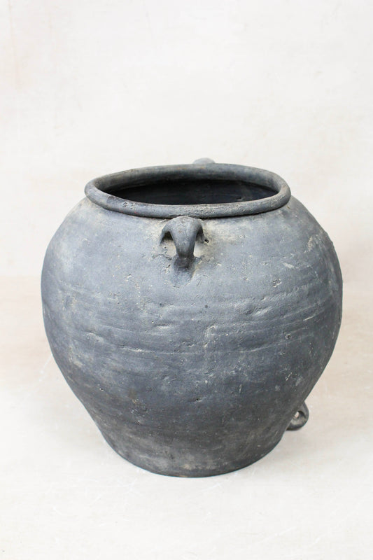 Vintage Dark pot with ears - E2.11