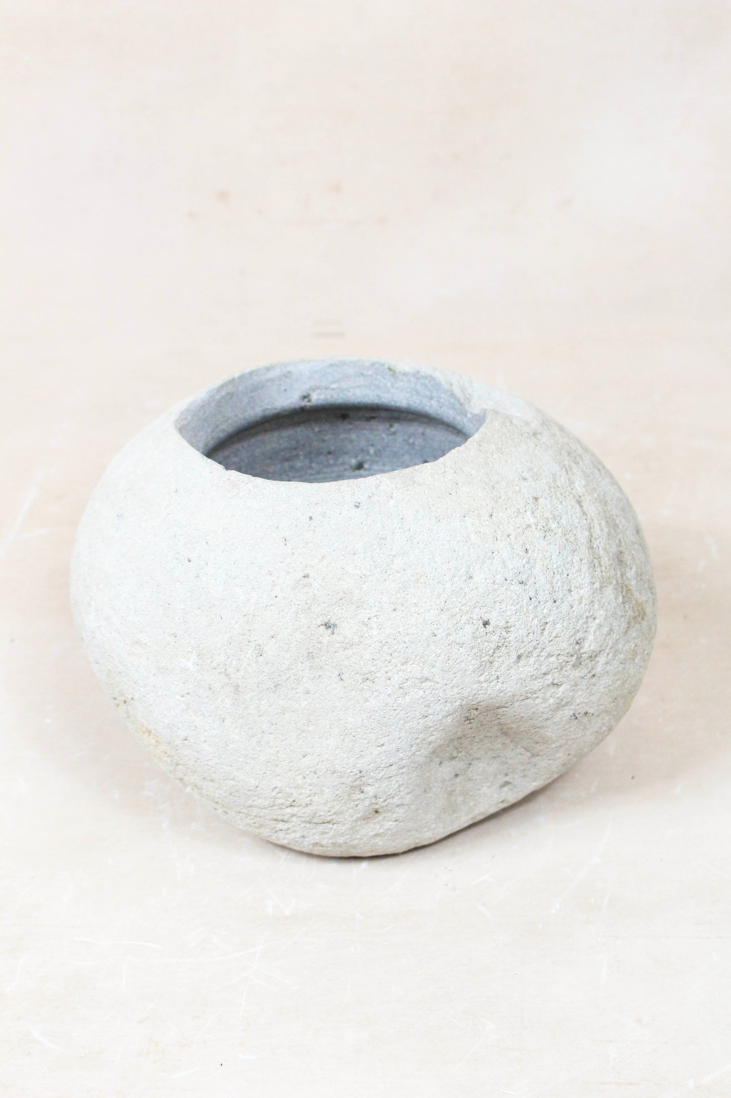 River Stone Planter Pot 22.9