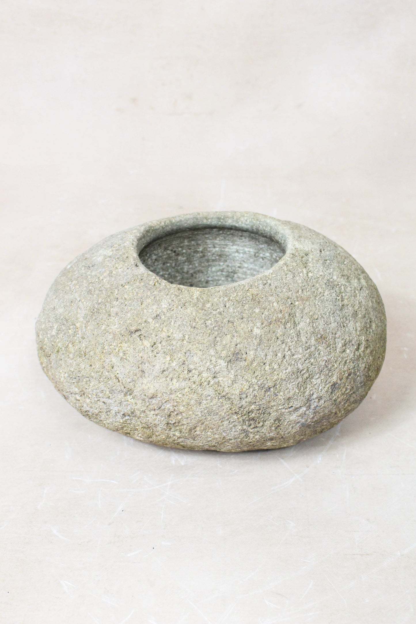 River Stone Planter Pot 22.12