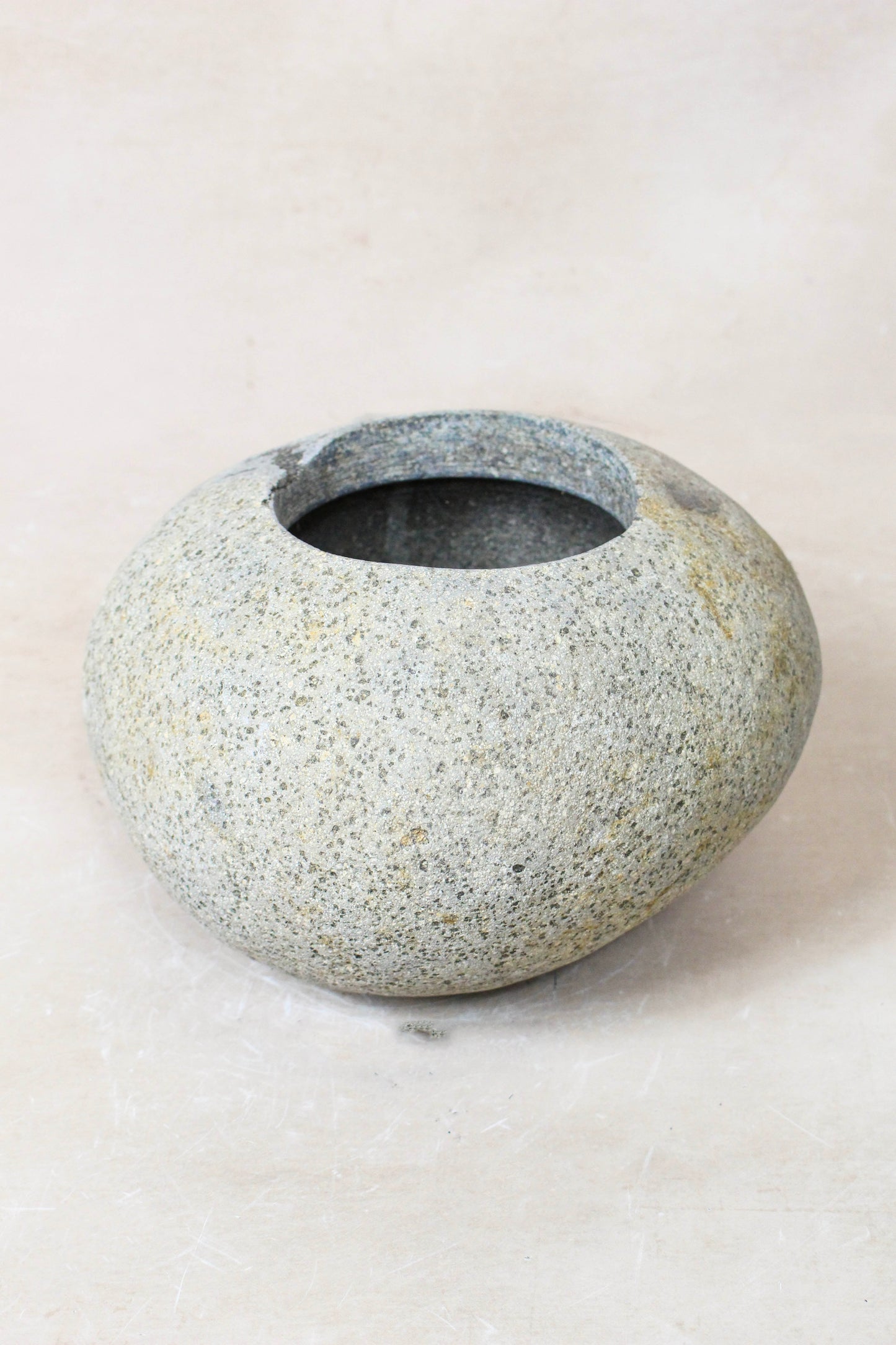River Stone Planter Pot 22.15