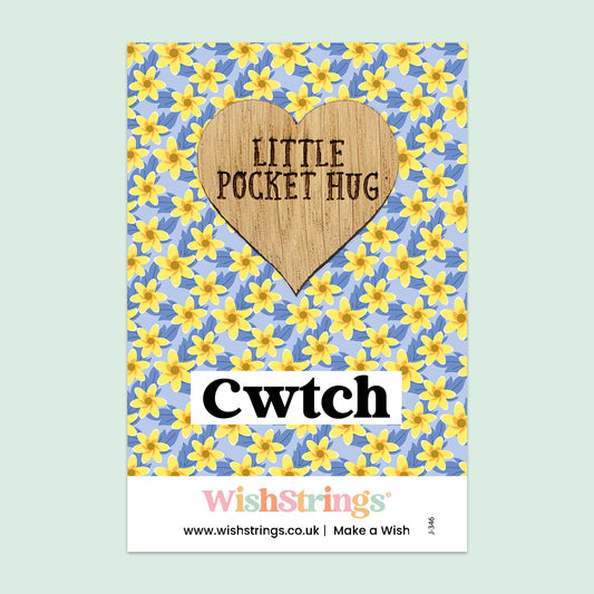 Wishstrings Pocket Hug - Cwtch, Welsh Quote Pocket Hug | Thoughtful Welsh Language Gift | Keepsake Token for Sending Hugs & Warm Embraces