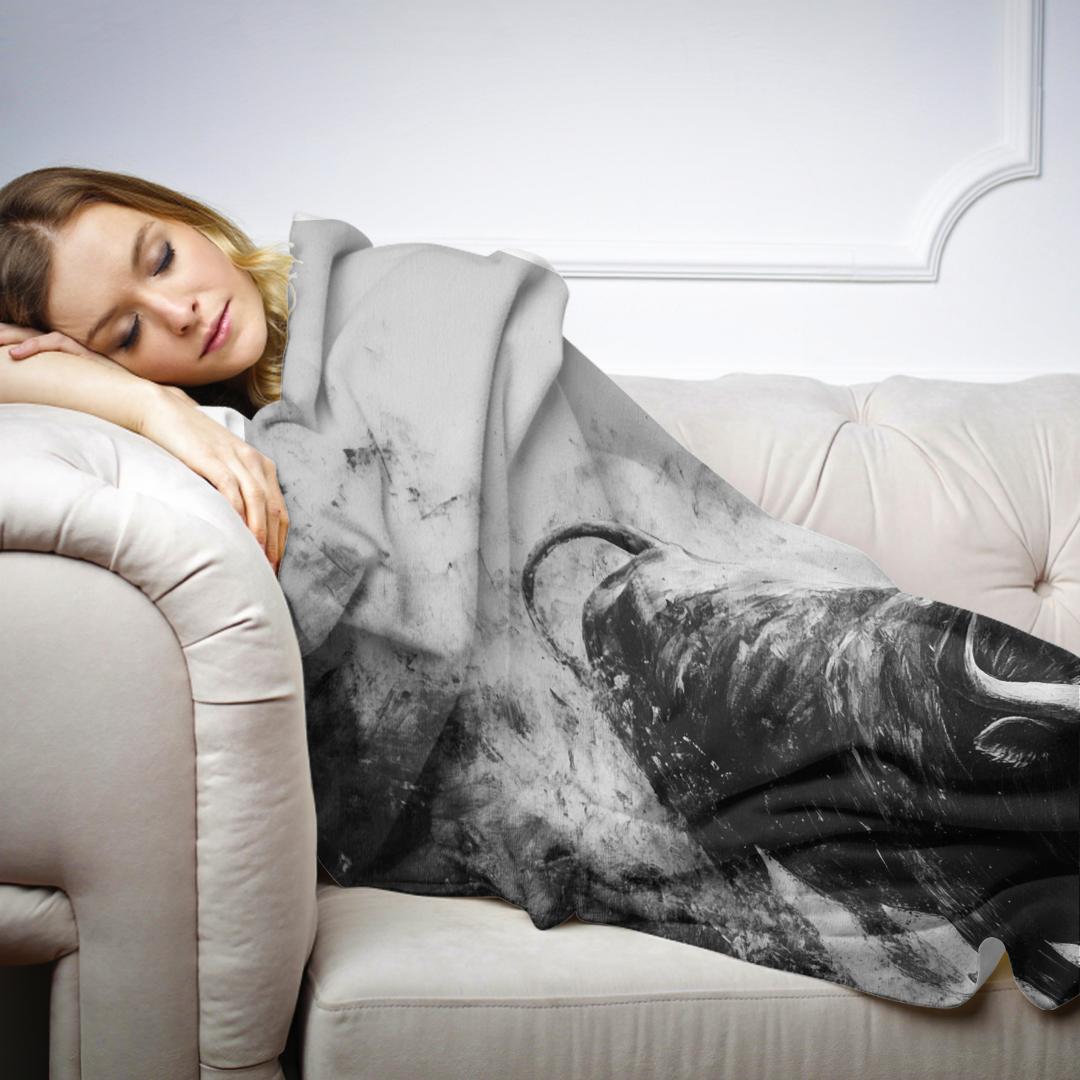 Monochrome Bull Charge Blanket