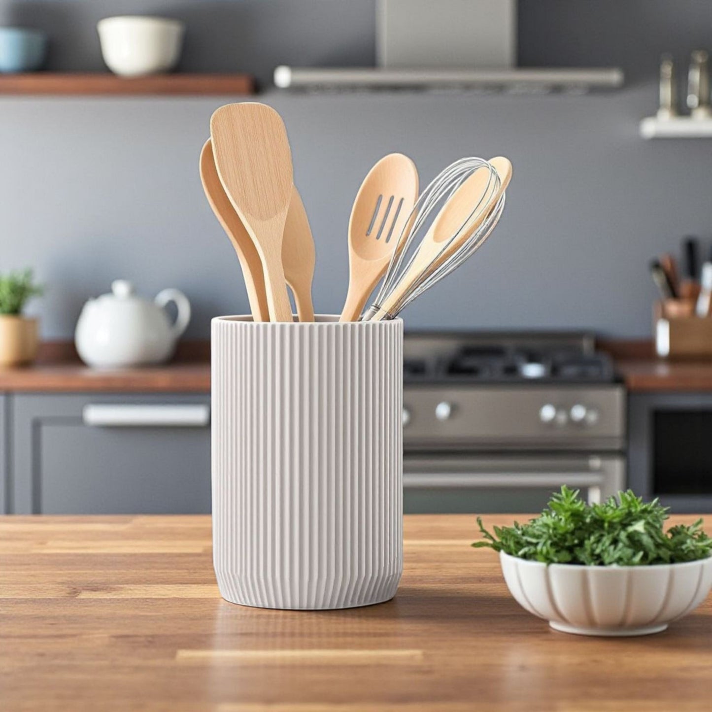 Modern Ribbed Kitchen Utensil Holder – Minimalist Ceramic Pot for Cooking Tools & Countertop Storage
