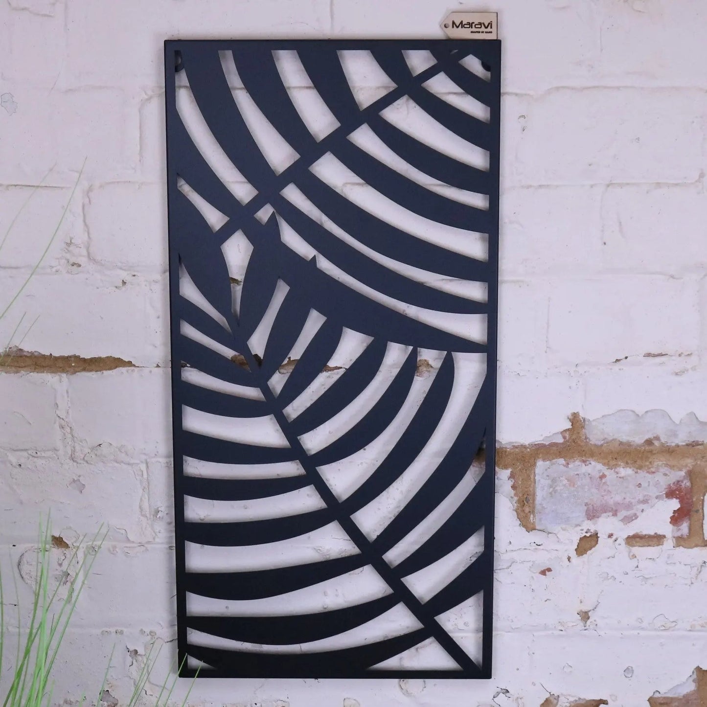 Kireta Metal Black Wall Art Leaf Design