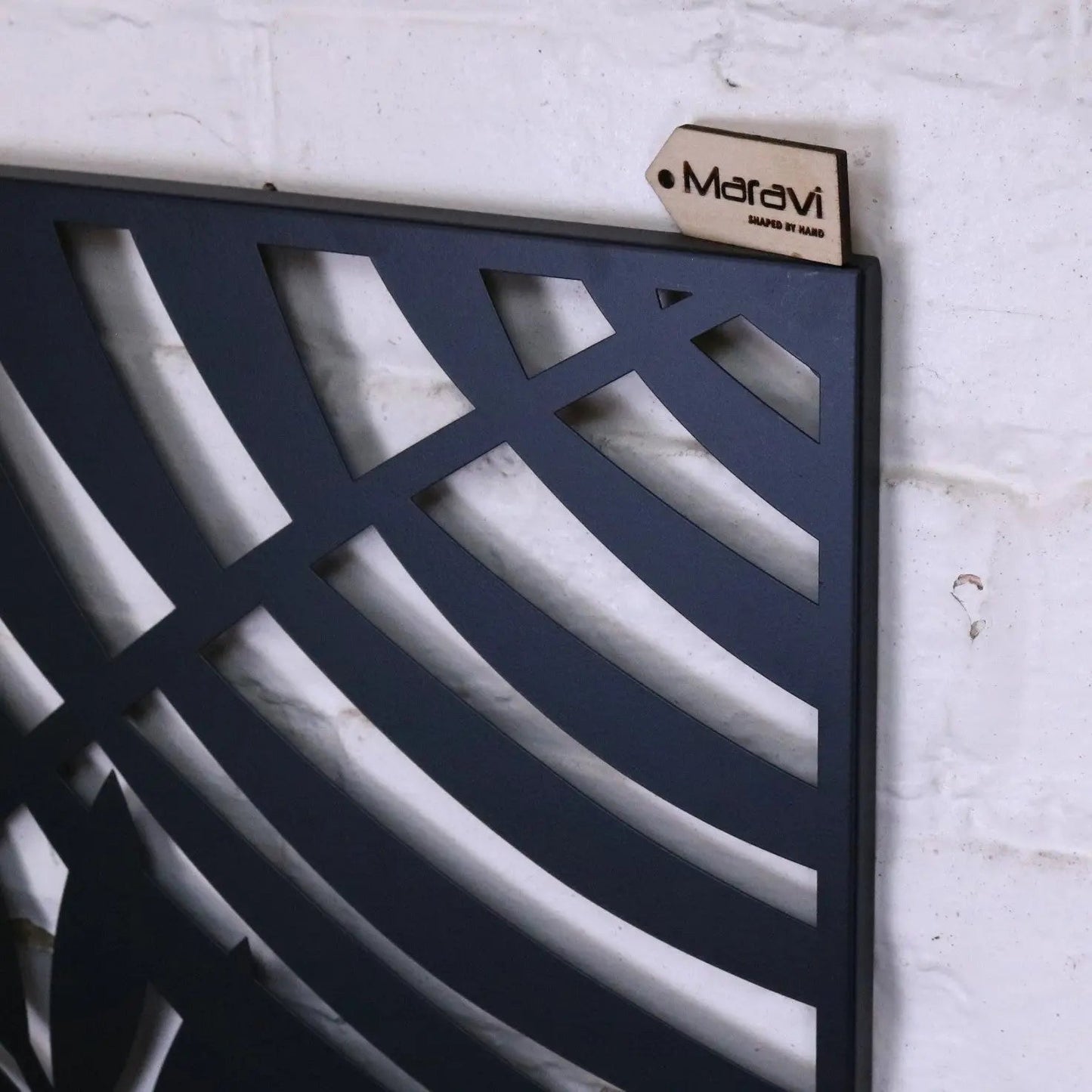 Kireta Metal Black Wall Art Leaf Design