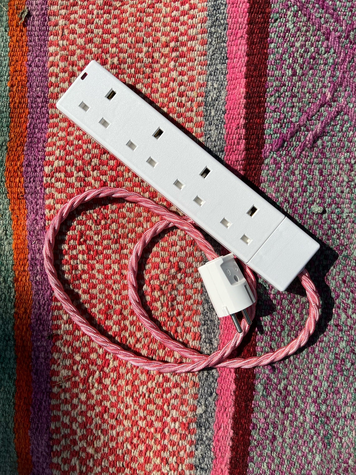 EU Travel Adaptor in White 4 Sockets (Collective)