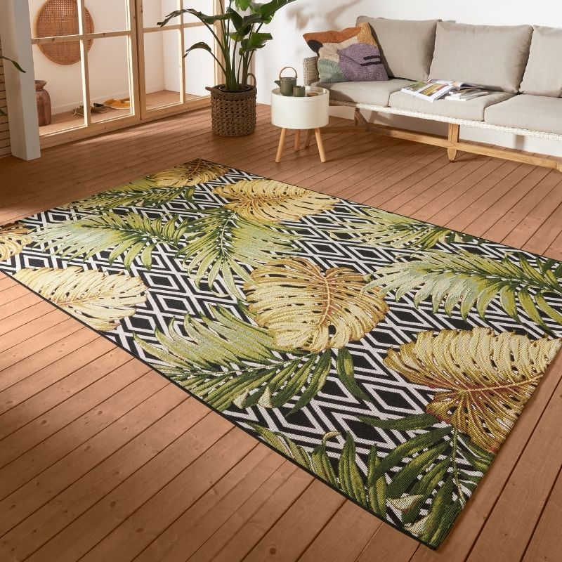 Indoor-Outdoor Leaves Rug