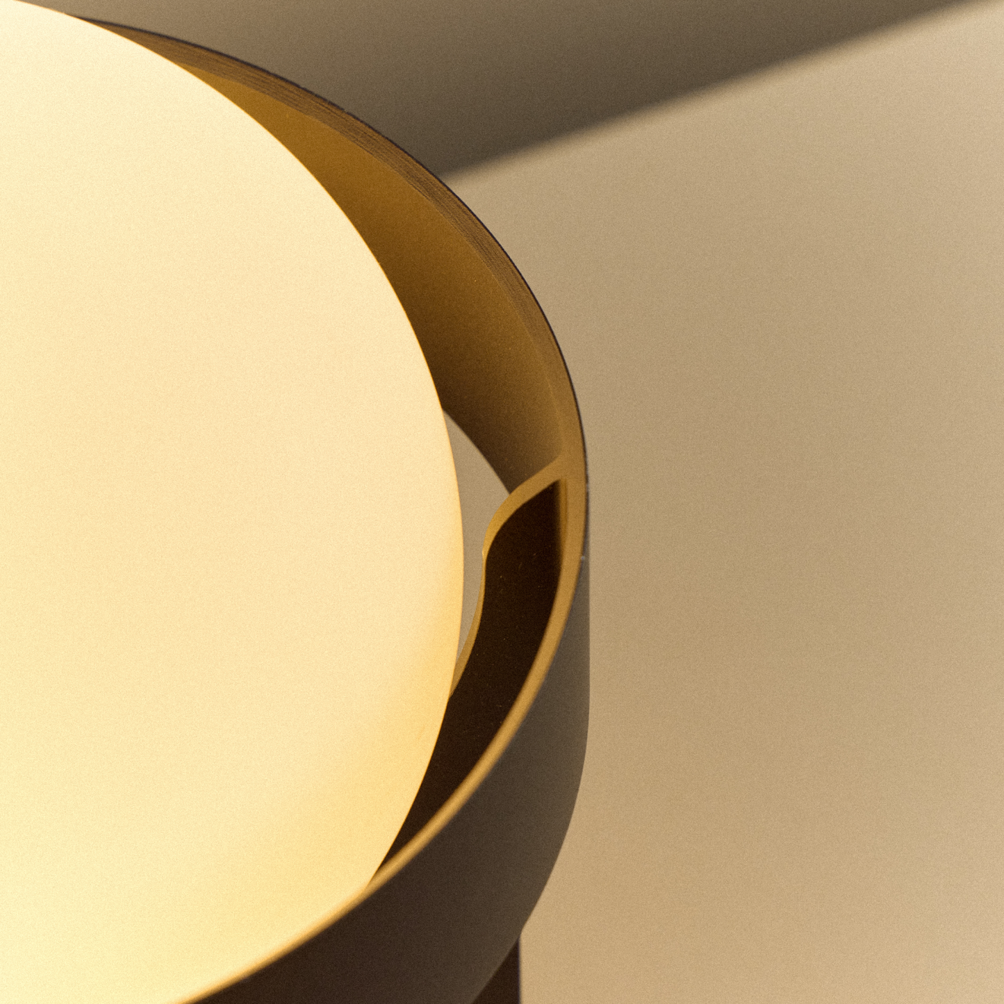 Loop Table Lamp in Dark Grey + Sphere IV