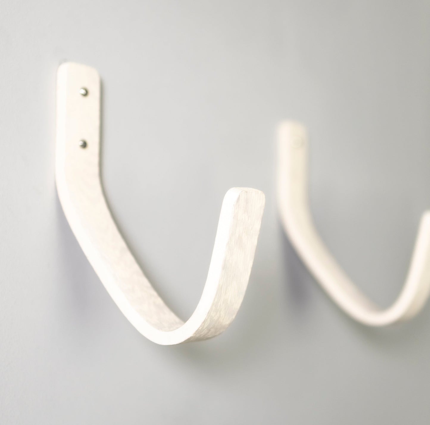 White Oak Longboard Surfboard Wall Mount | Waves 2.0 Vertical Rack | Handcrafted in UK