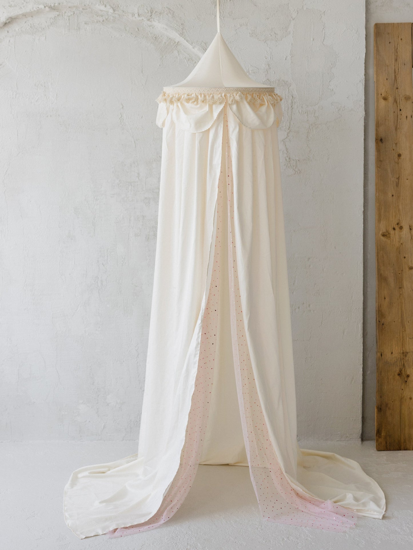 MINICAMP Kids Bed Canopy with Tulle & Tassels in Cream