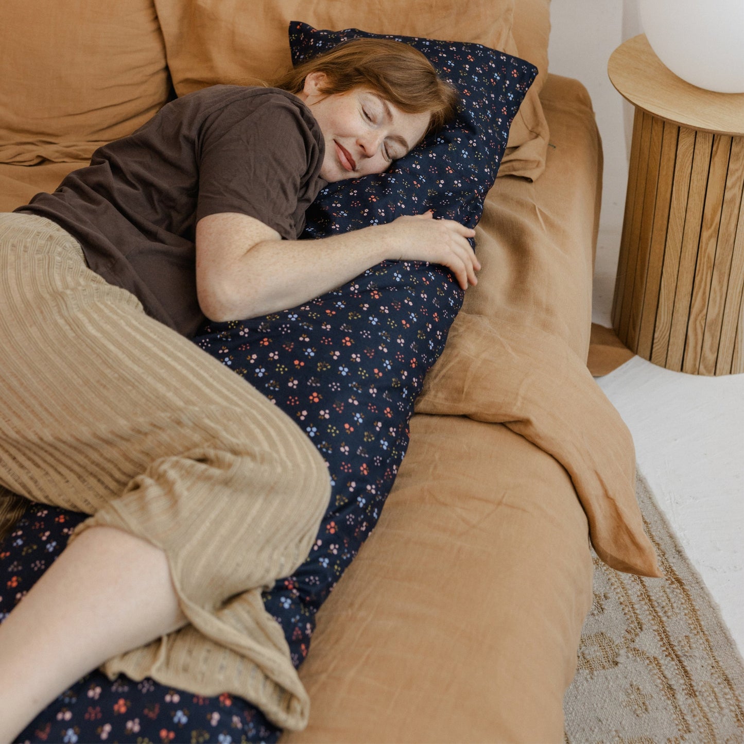 MINICAMP Long Maternity & Lumbar Support Pillow with Organic Cover in Navy Blue