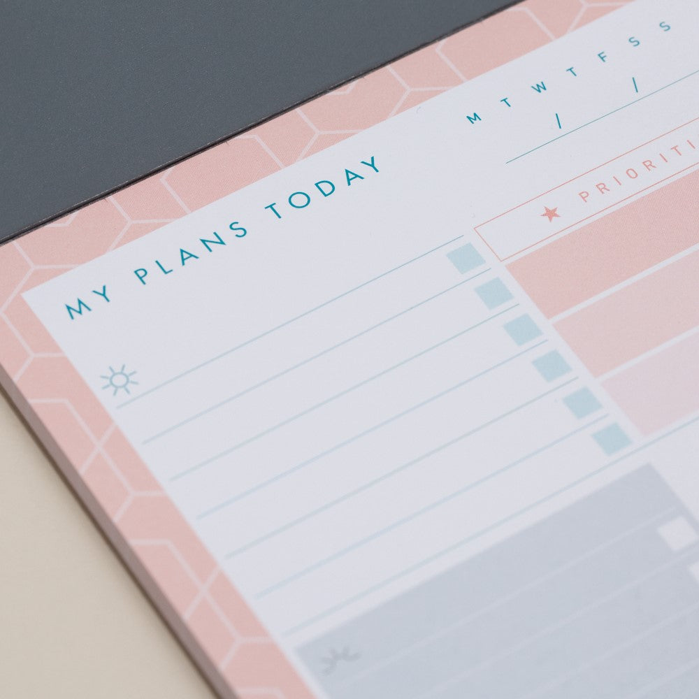 Matilda Myres | A5 Daily List Pad with 100 Sheets and Magnetic Strip