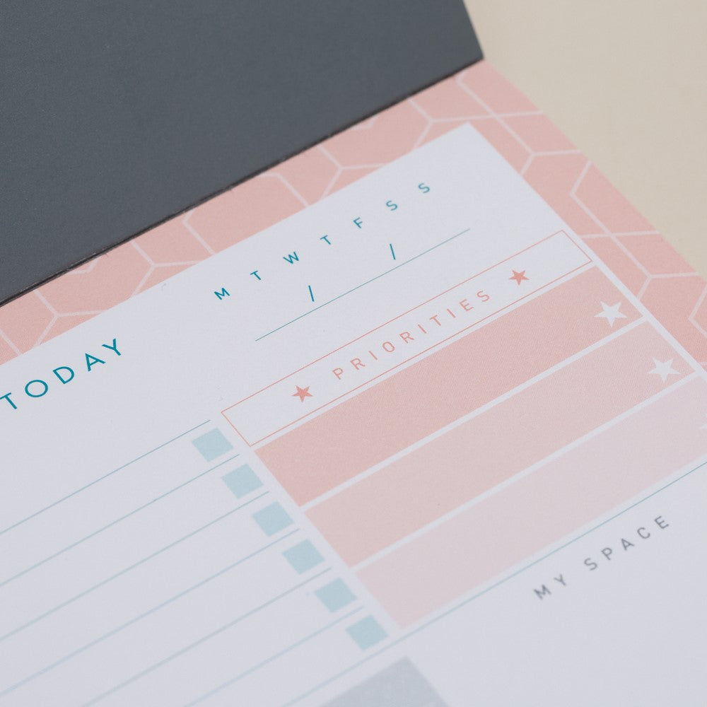 Matilda Myres | A5 Daily List Pad with 100 Sheets and Magnetic Strip