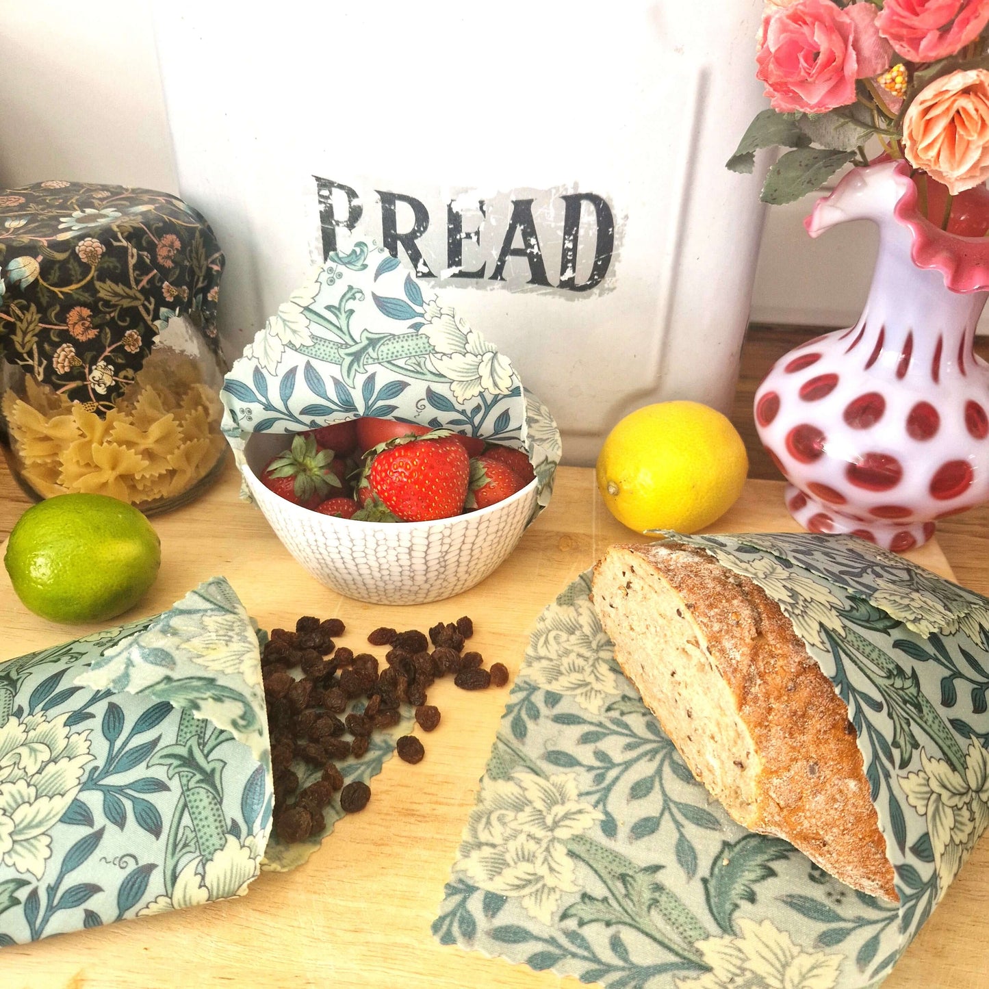 Honey Bee Good British Beeswax Set of 3 Handmade Beeswax Wraps | William Morris Hammersmith