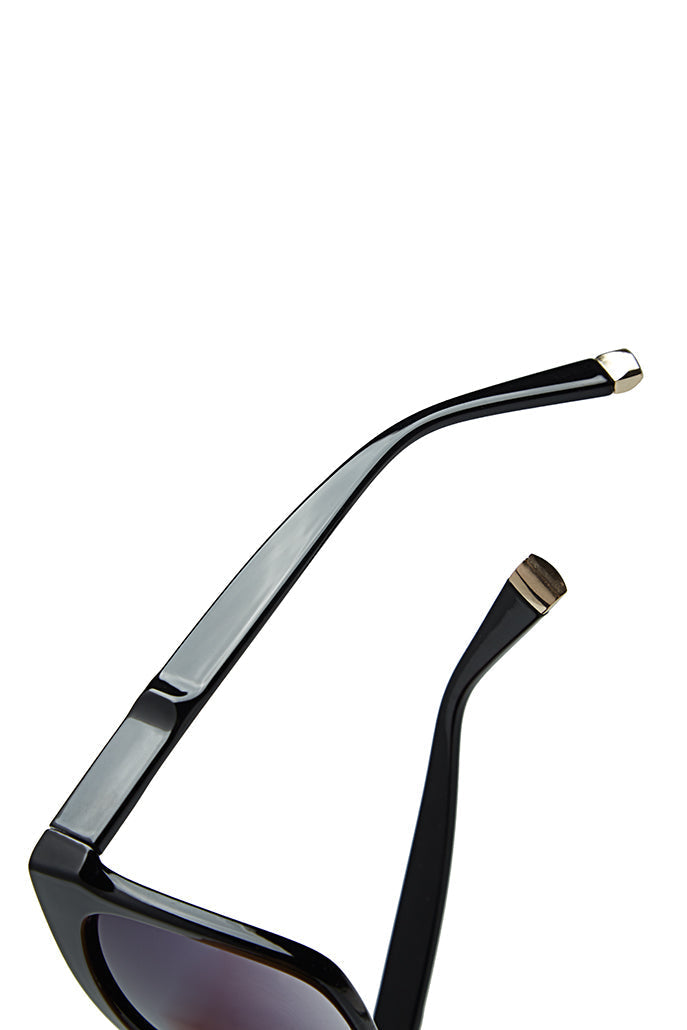 Louche Nikki Sunglasses - Black