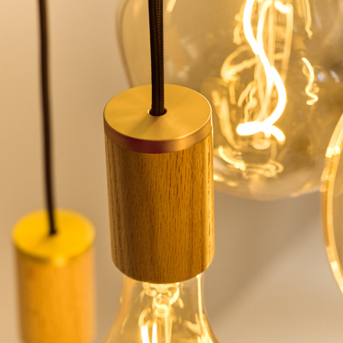 Triple Pendant in Oak + Voronoi II