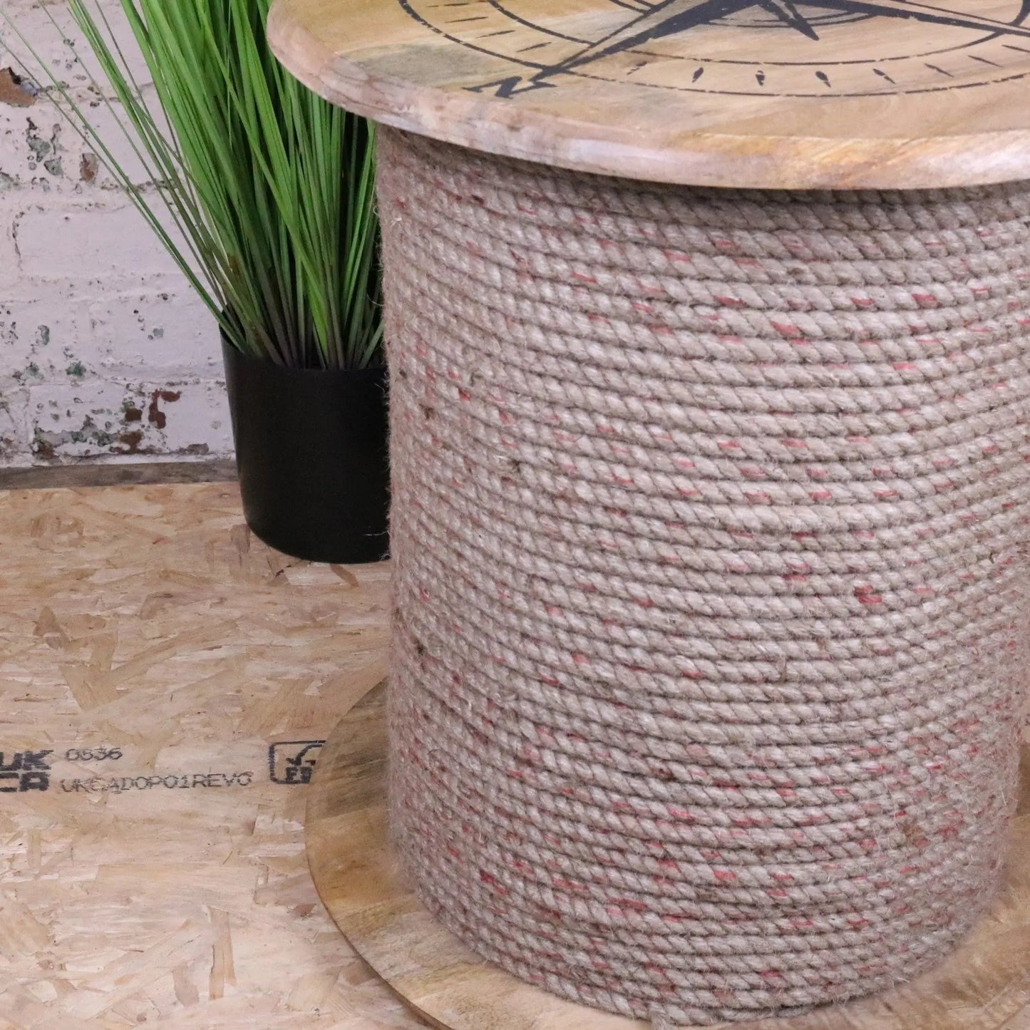 Noreya Rope Reel Nautical Table Compass Top