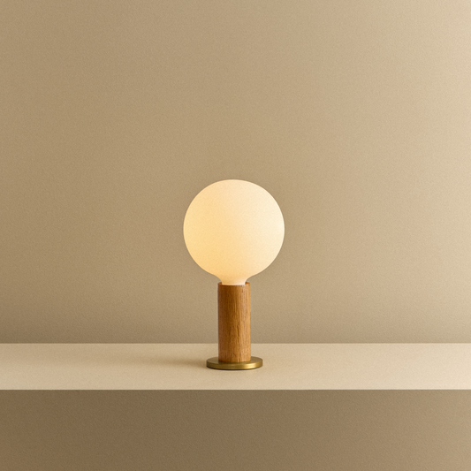 Knuckle Table Lamp in Oak + Sphere IV