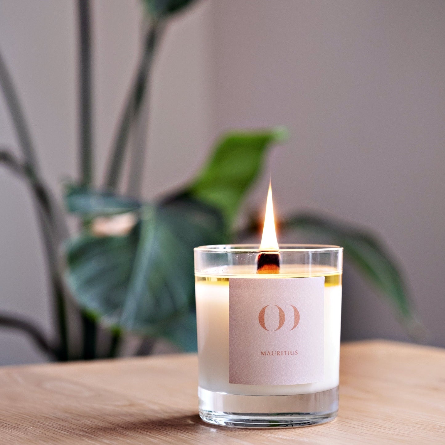 MAURITIUS CANDLE (ESCAPE COLLECTION)