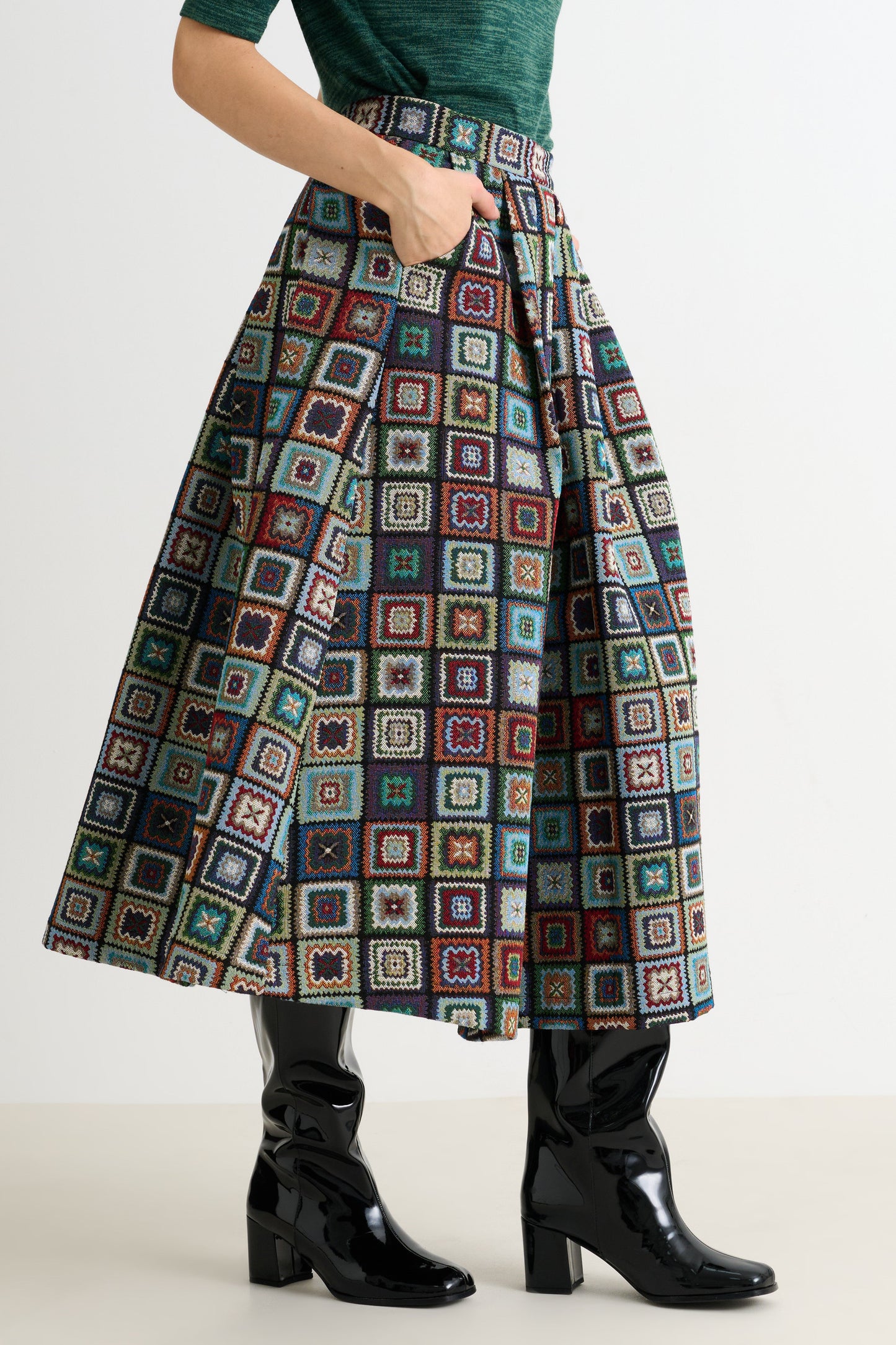 Pasadena 70'S Patch Jacquard Midi Skirt