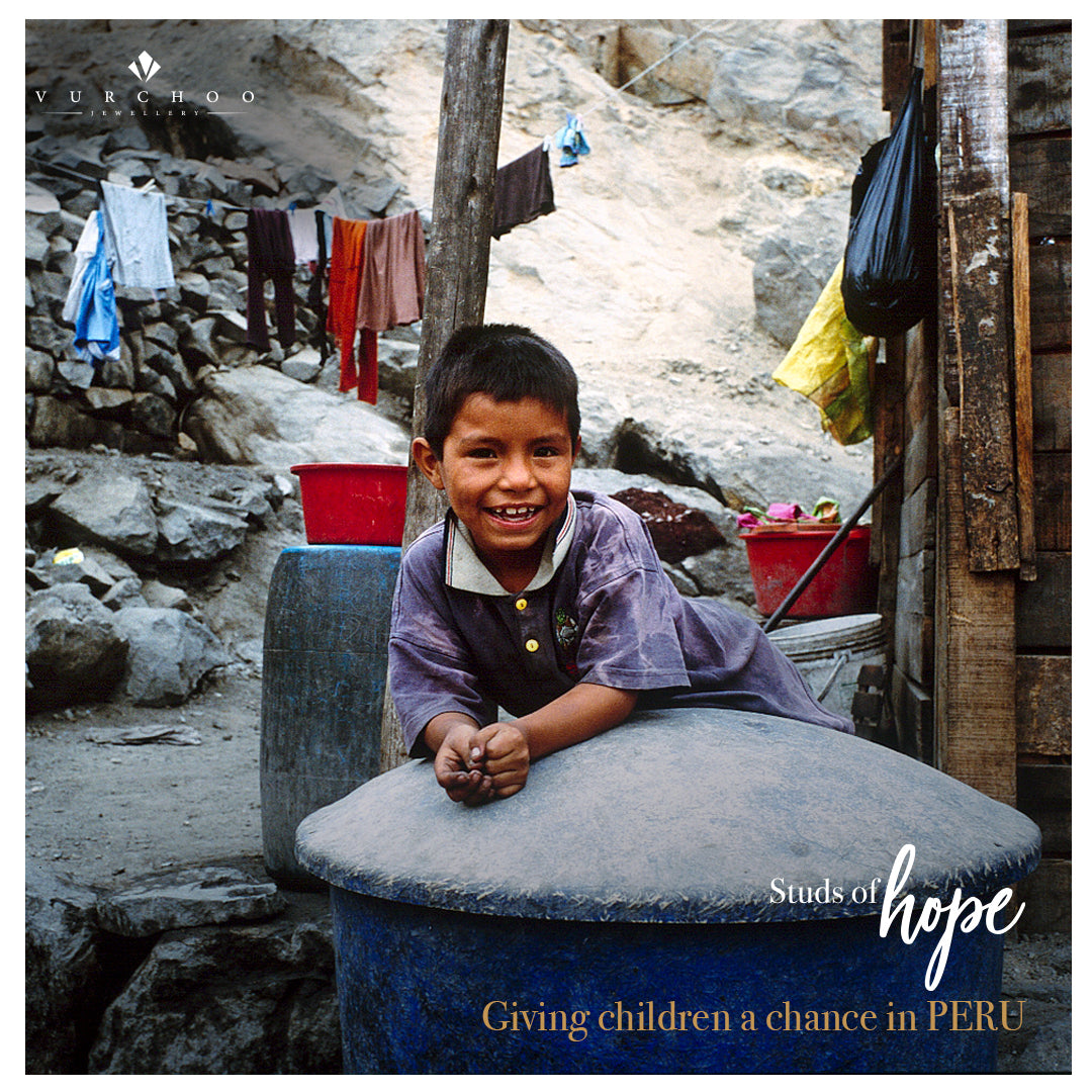 Midnight Scene Rose Quartz and Black Enamel Stud Gold