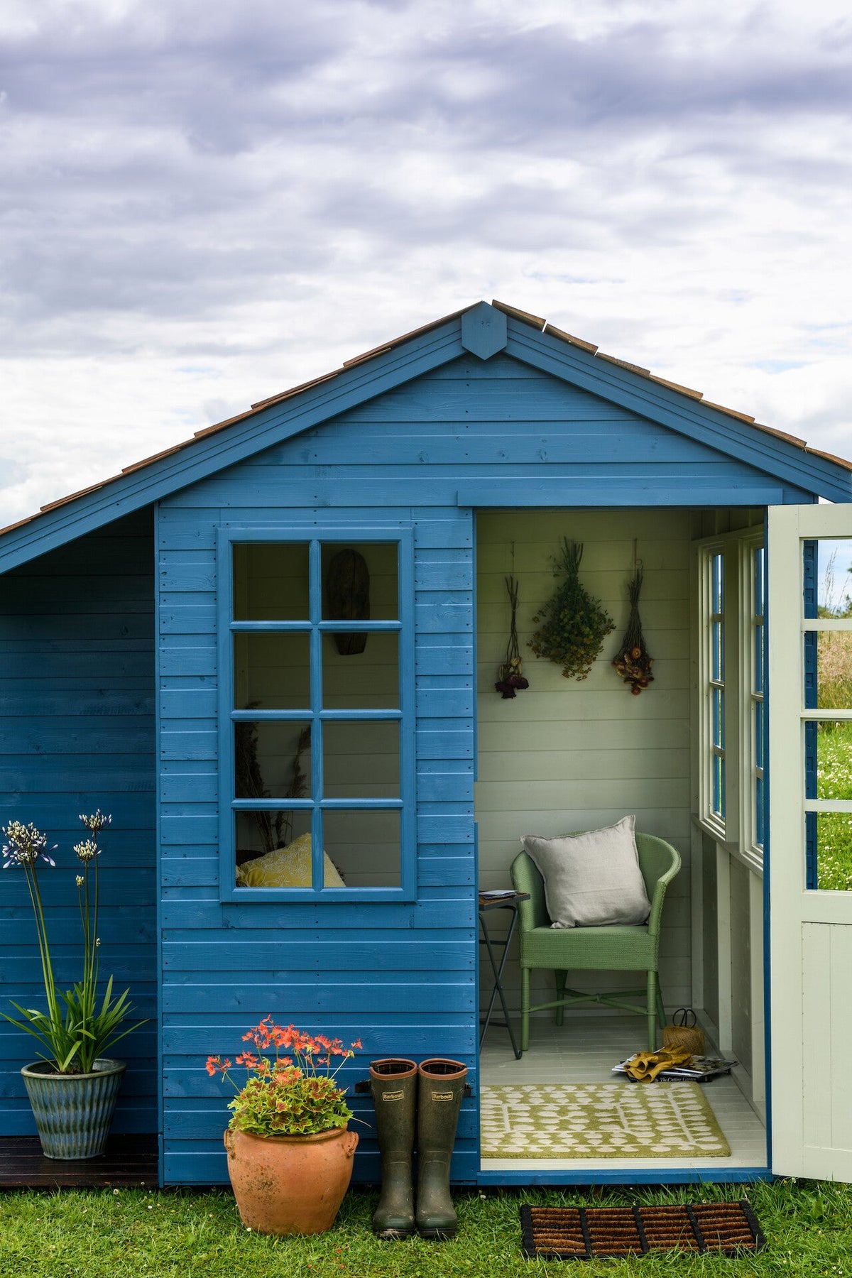 Pale Pistachio - Royal Exterior Paint