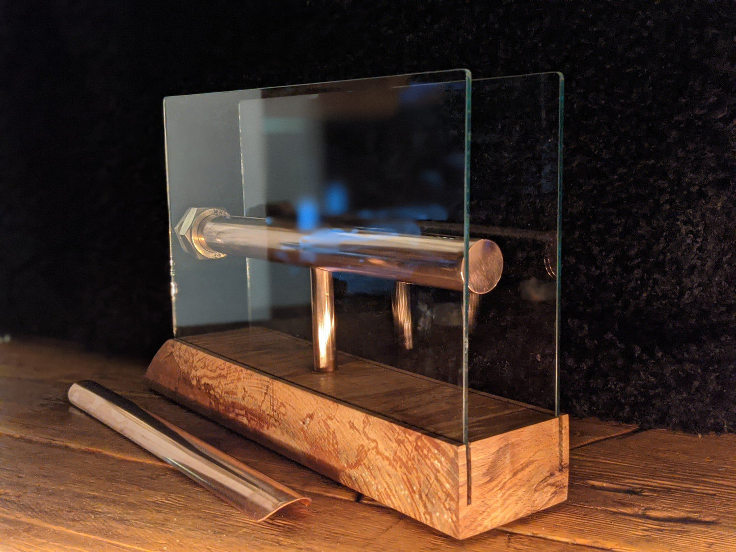 Indoor/outdoor table top oil burner