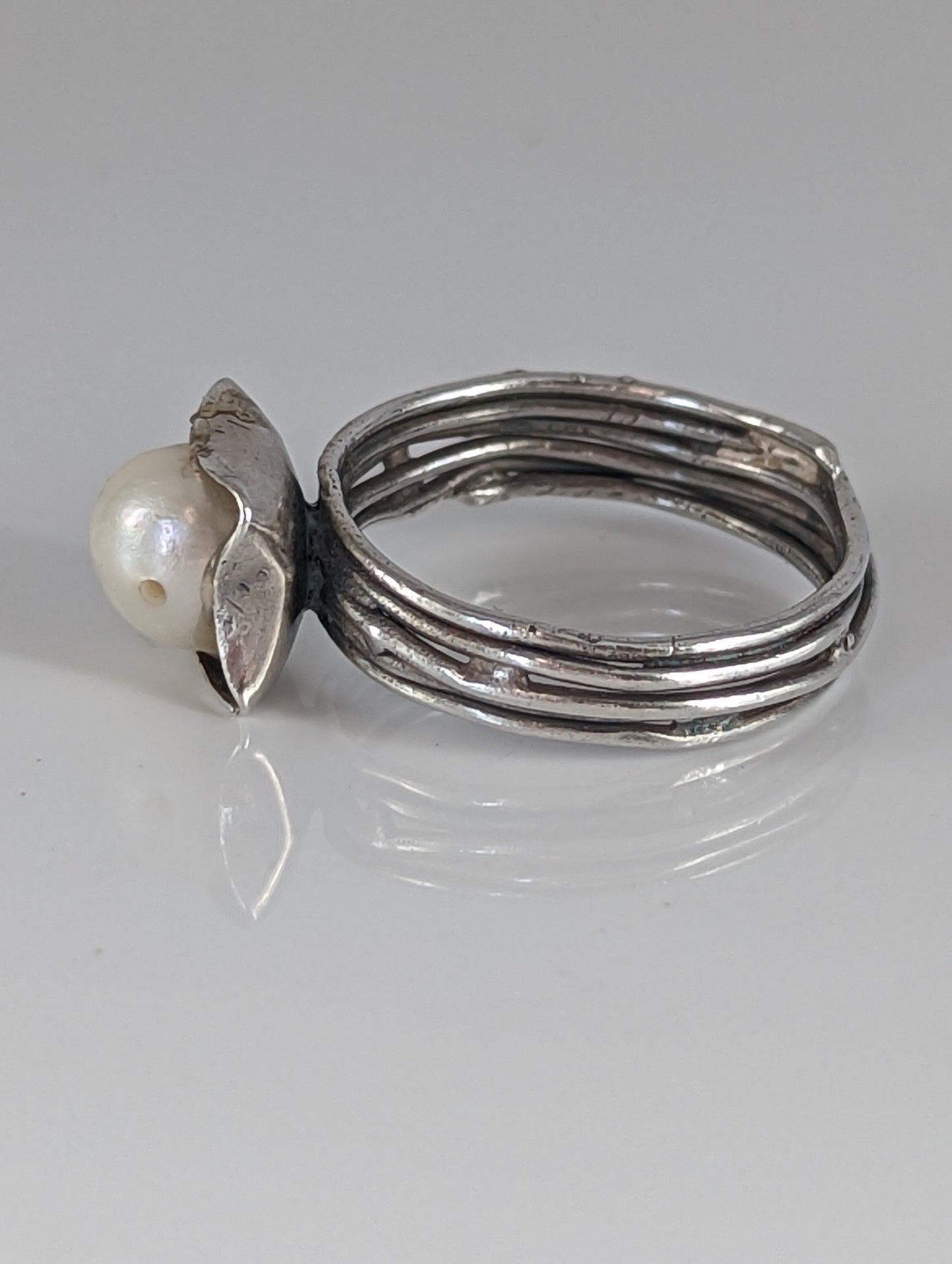 Silver Steed Wired Ring with Pearl