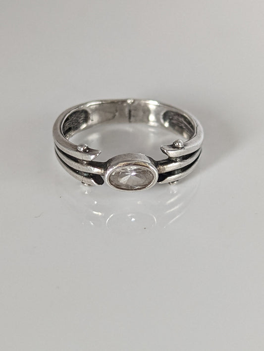 Silver Steed Silver Zirconia Antique Ring