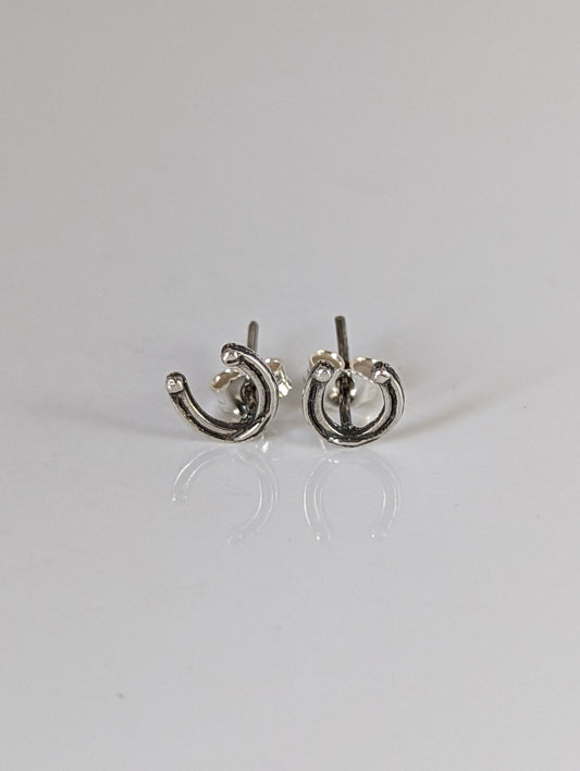 Silver Steed Small Horseshoe Stud Earrings 1