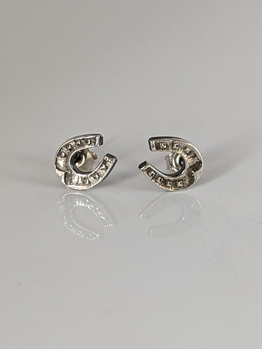 Silver Steed Horseshoe 3 Studs