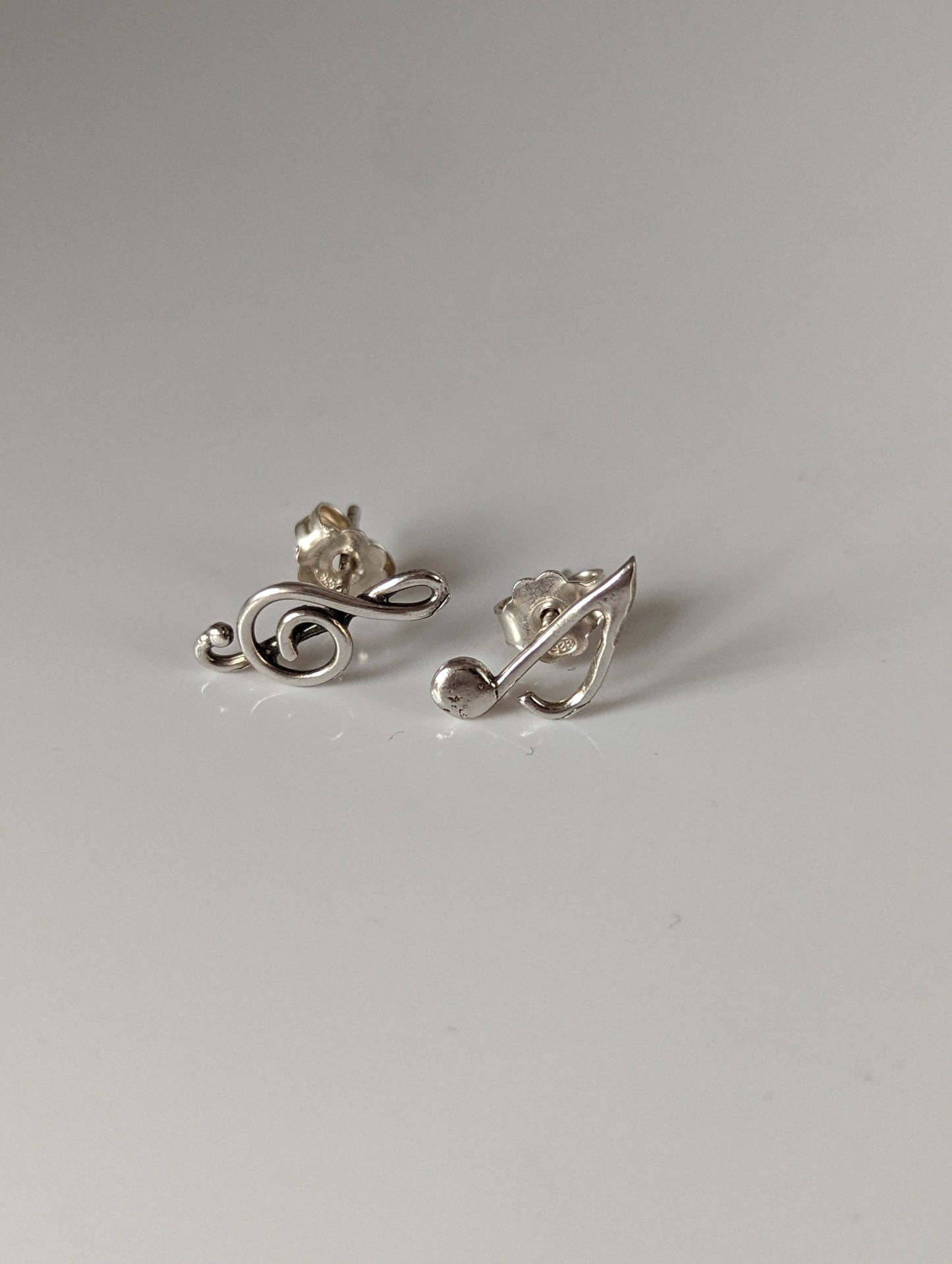 Silver Steed Celf & Note Stud Earrings