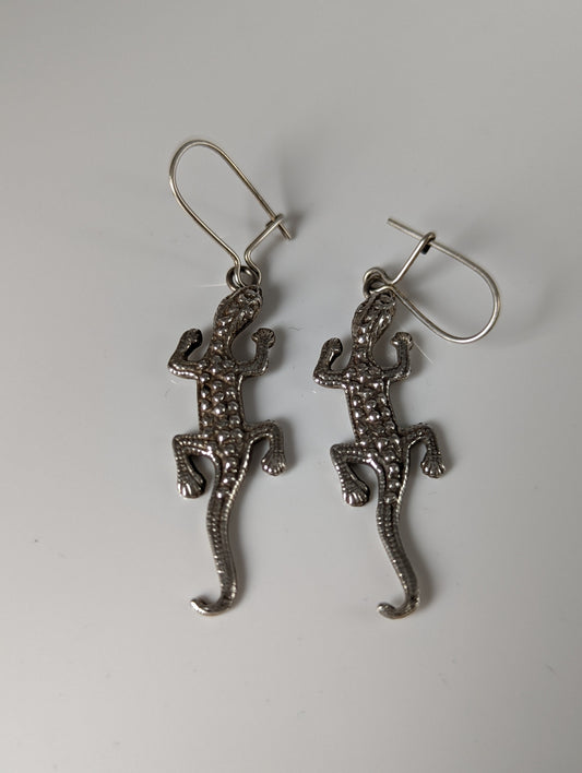 Silver Steed Detailed Lizard Silver Dropped Earrings