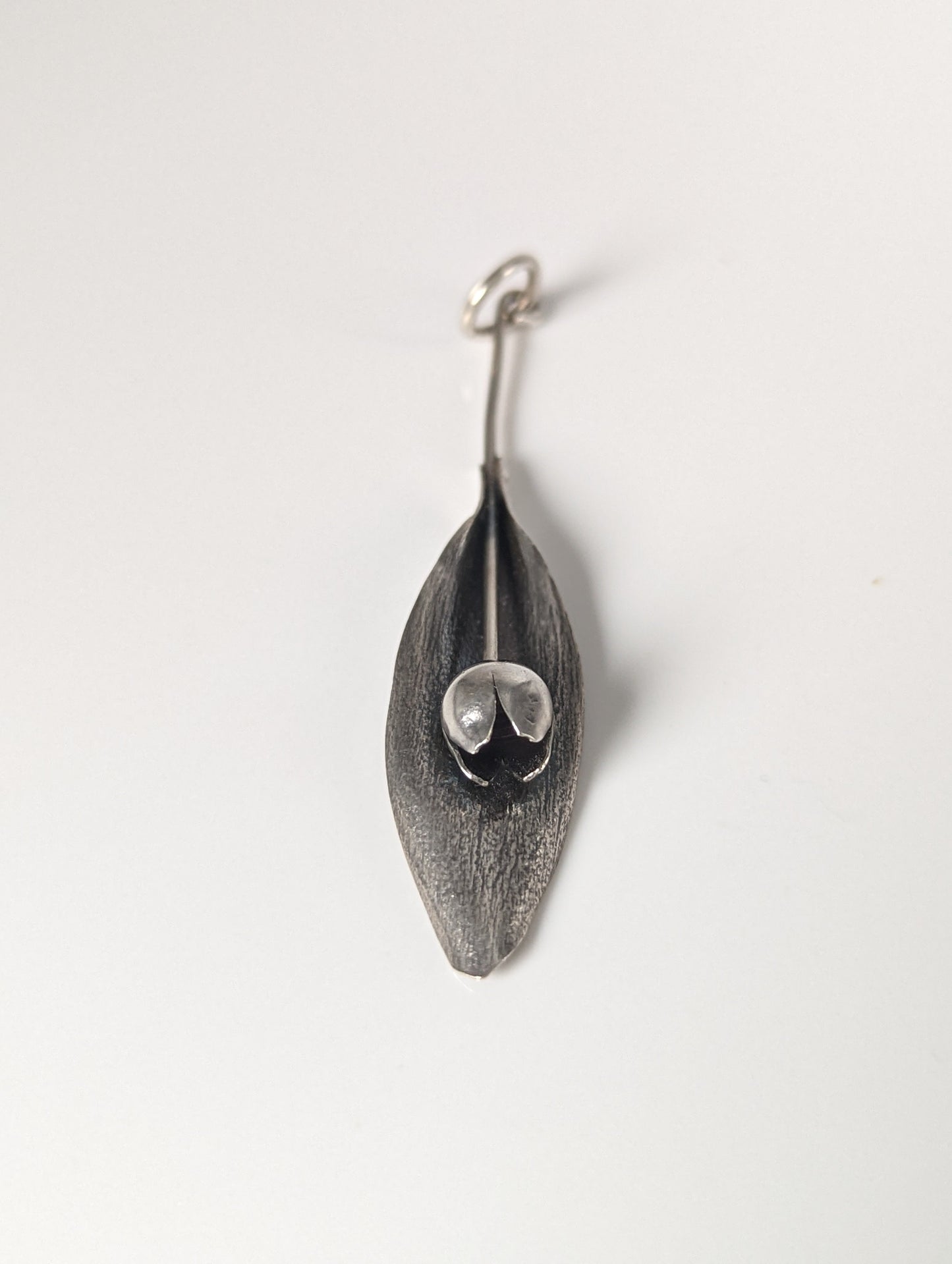 Silver Steed Tulip Pendant