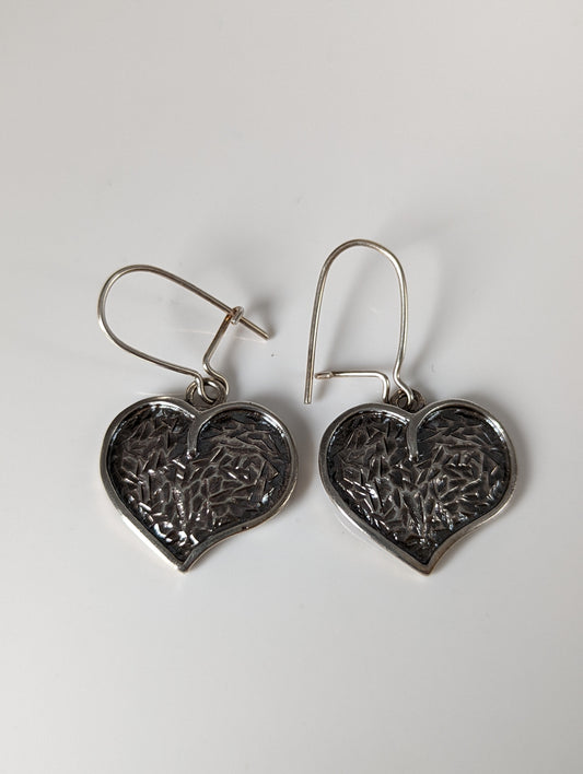 Silver Steed Detailed Heart Dropped Earrings