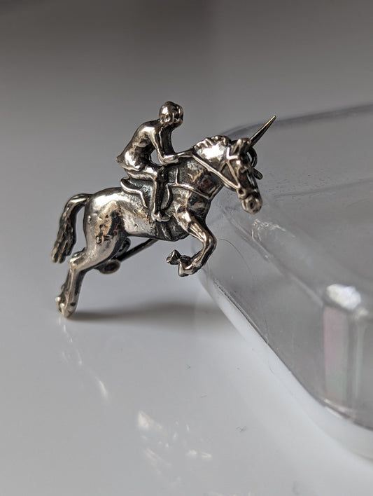 Silver Steed Show Jumper Brooch / Stock Tie Pin
