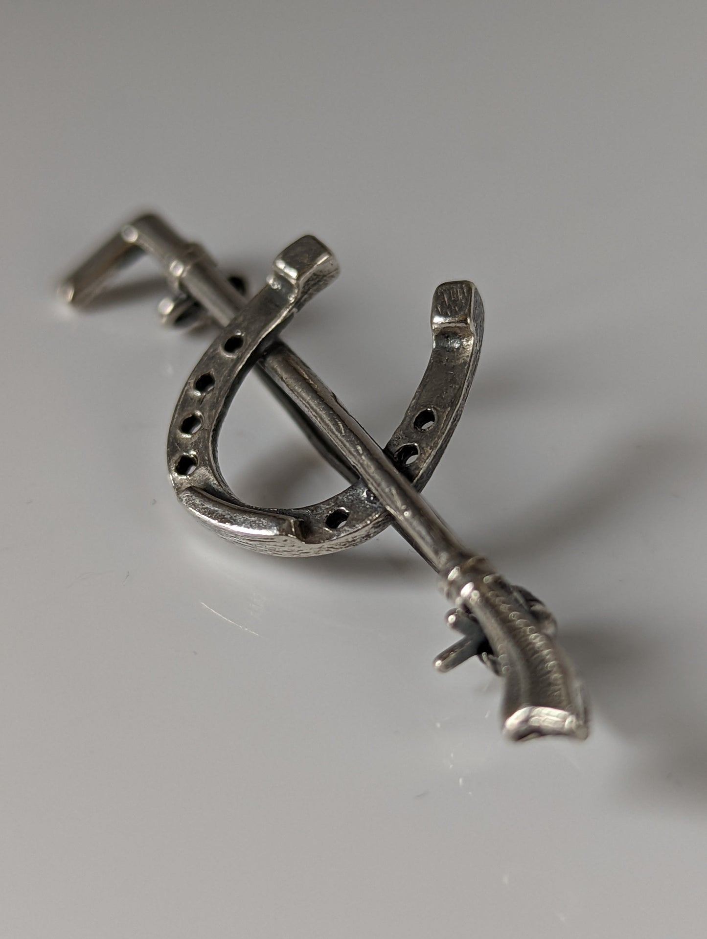 Silver Steed Shoe & Cane Silver Brooch / Stock Tie Pin