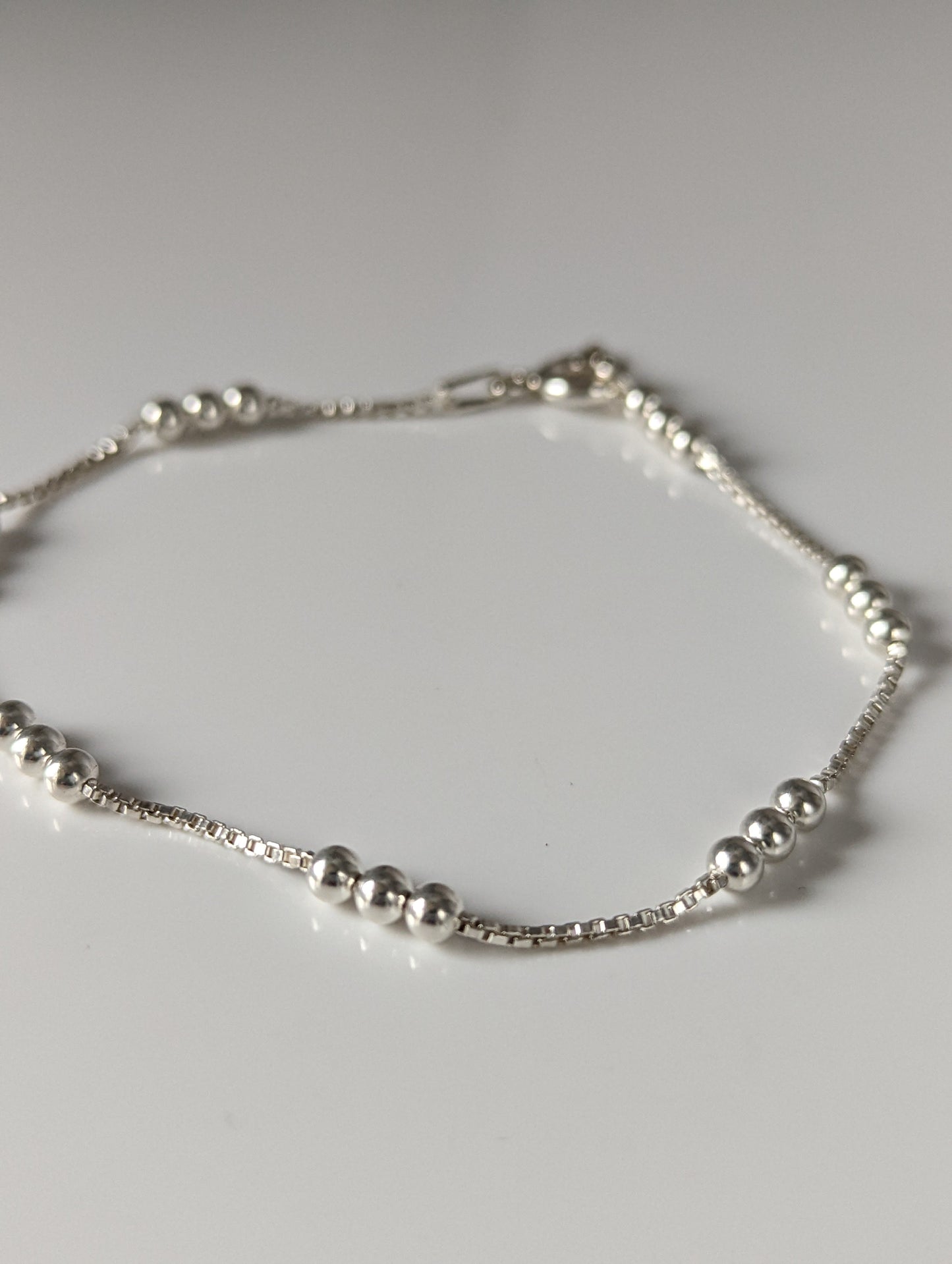 Silver Steed Delicate Ball Silver Bracelet