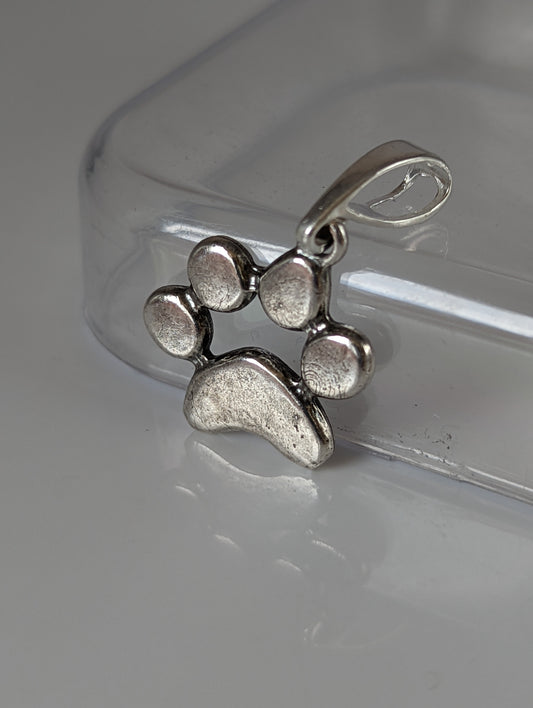 Silver Steed Paw Print Silver Pendant