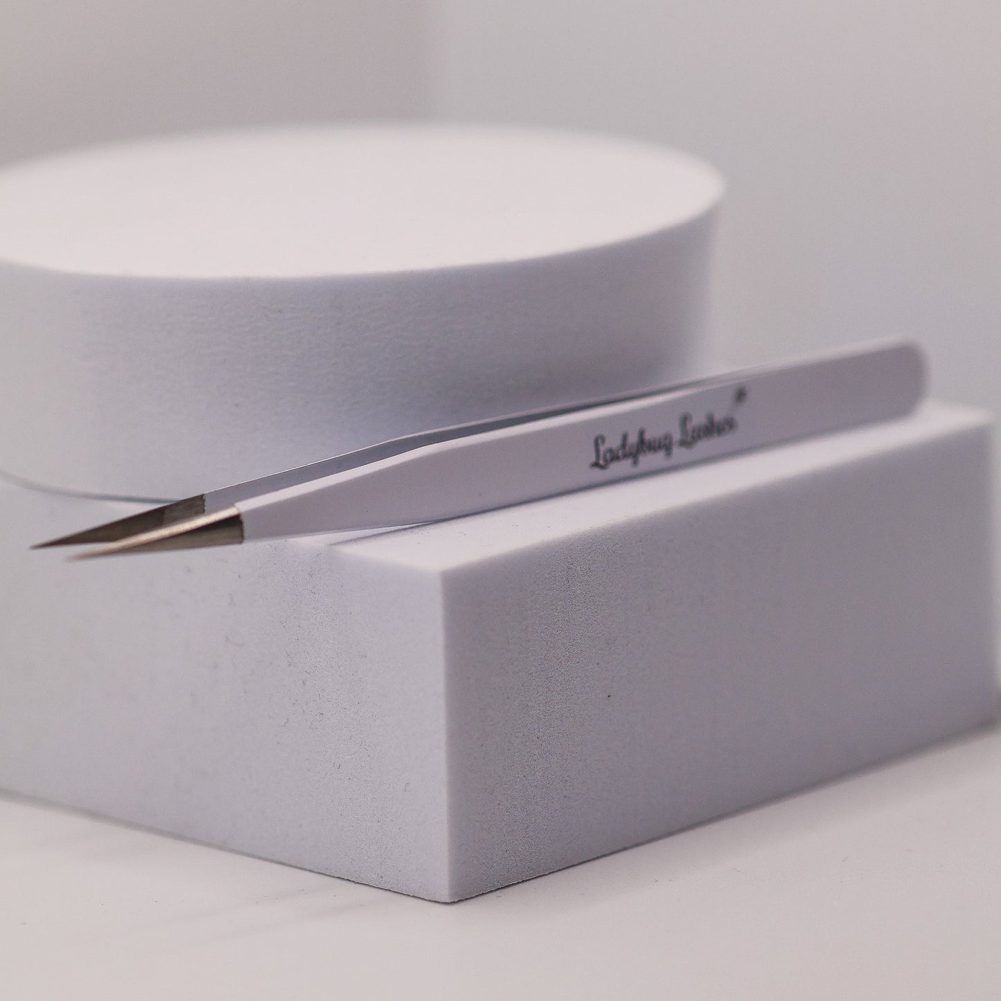Straight Isolation Tweezers Smooth Tip