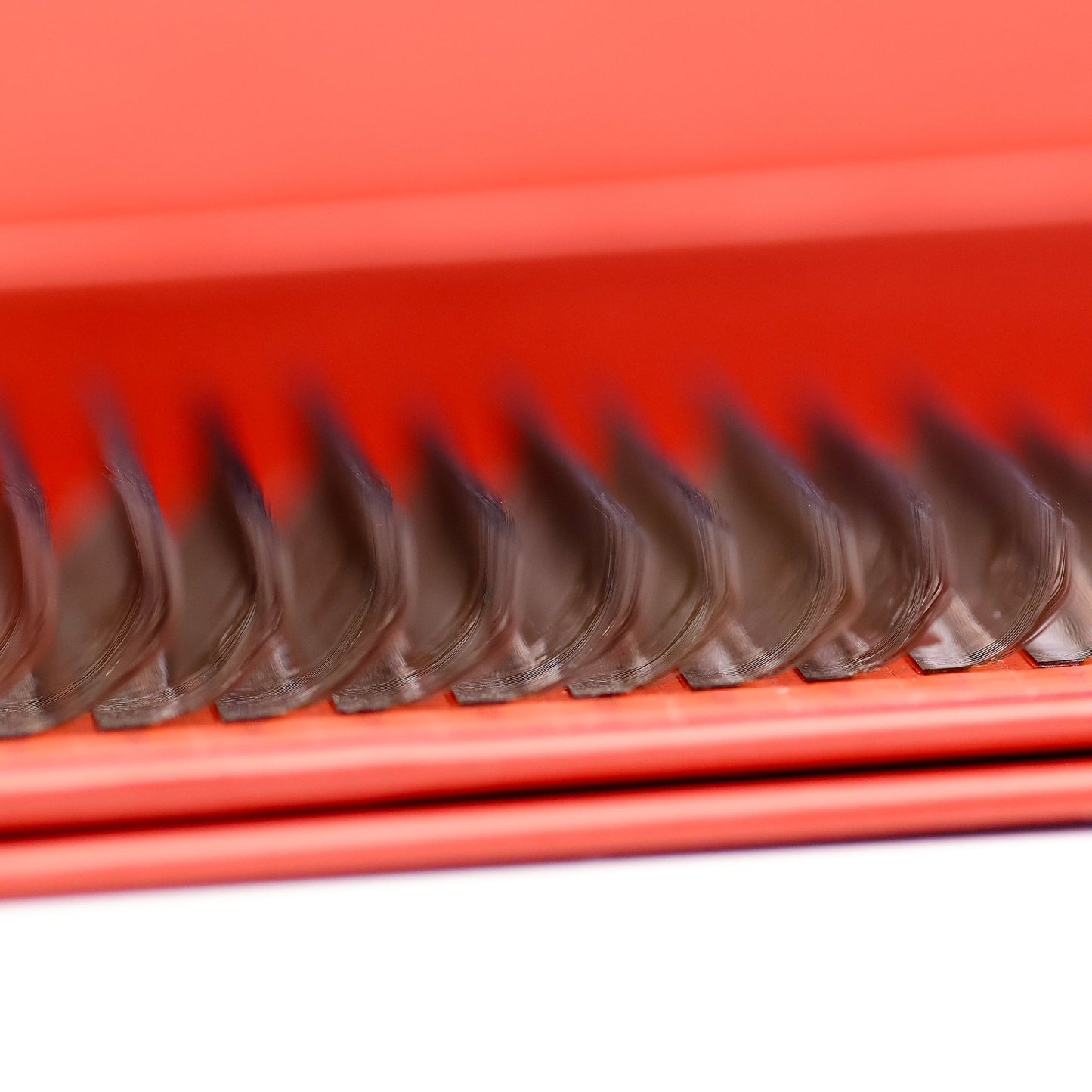 Brown 4D Clover Lashes – 16 Row Single Length Trays