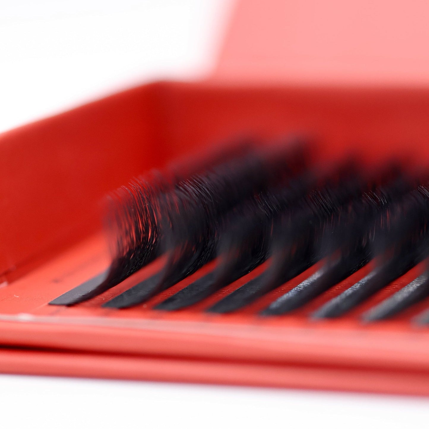 8D Clover Lashes – 16 Row Single Length Trays