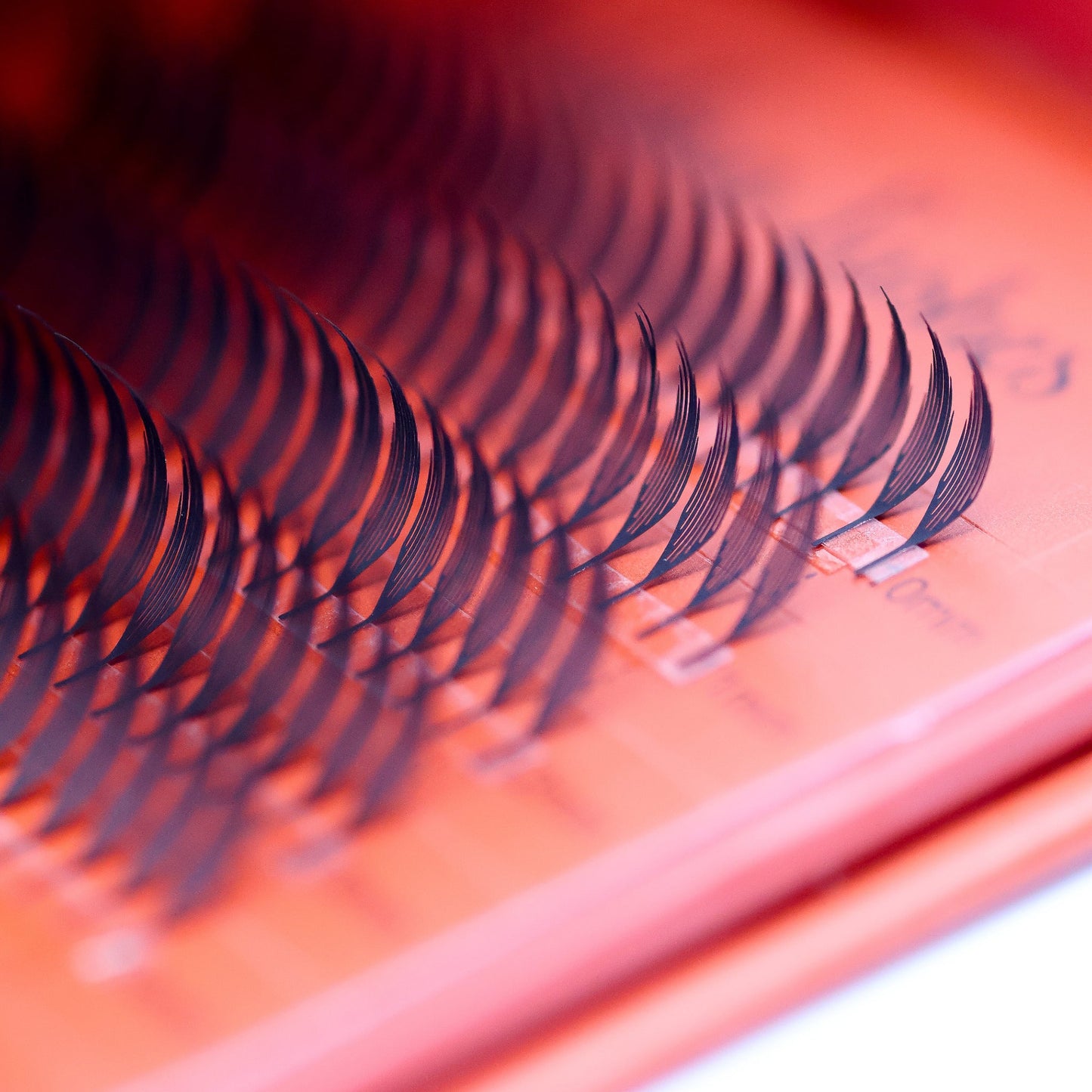 Anime Feather Lash Spike Sample Tray 10–14mm