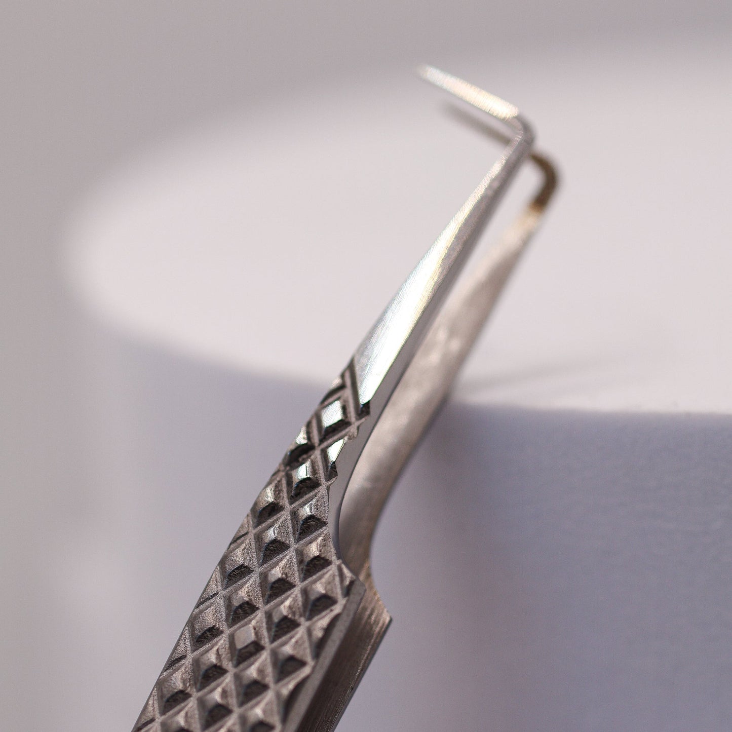 Classic 90° Fibre Grip Tweezers
