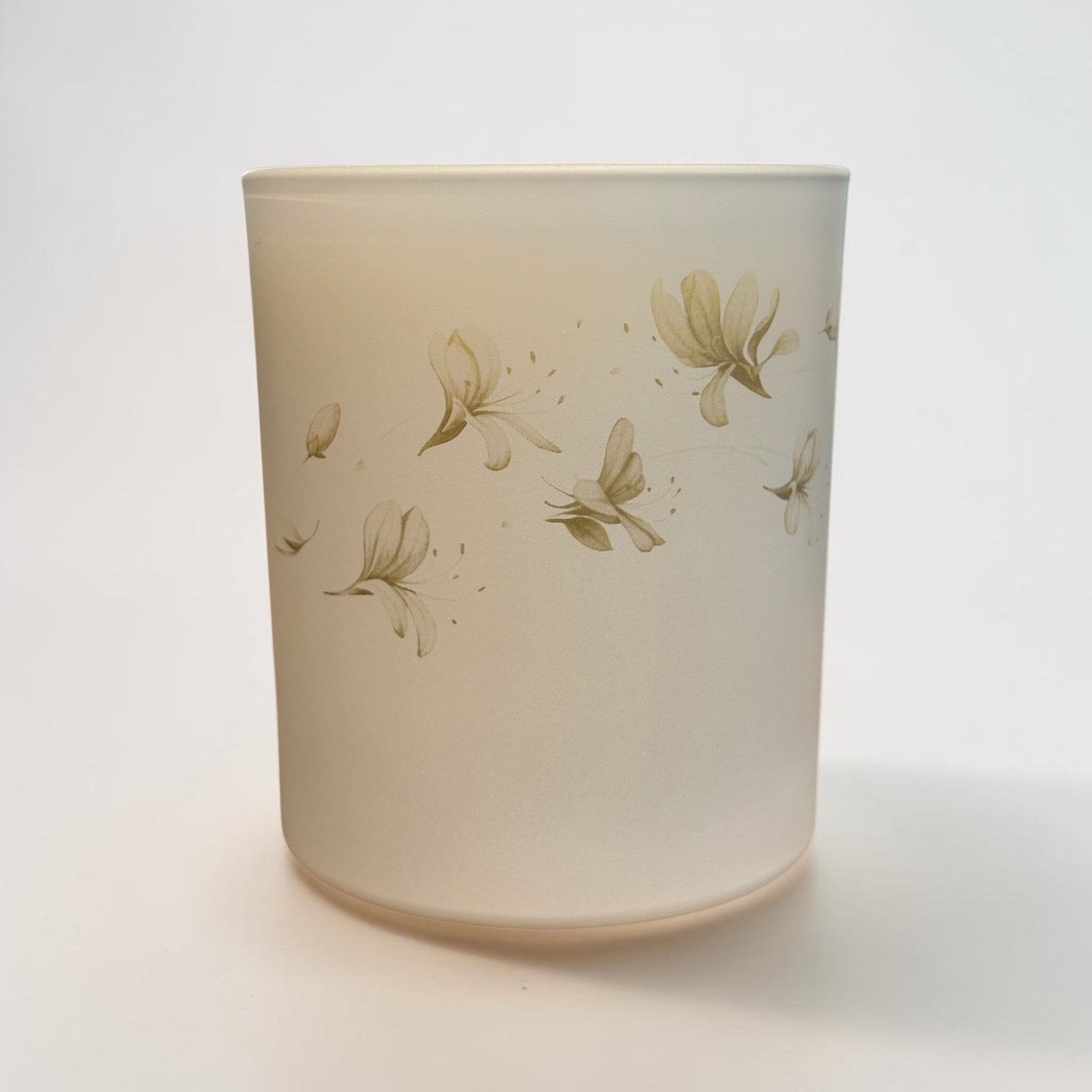 Honeysuckle & Sandalwood – Luxury Soy Candle (30cl)