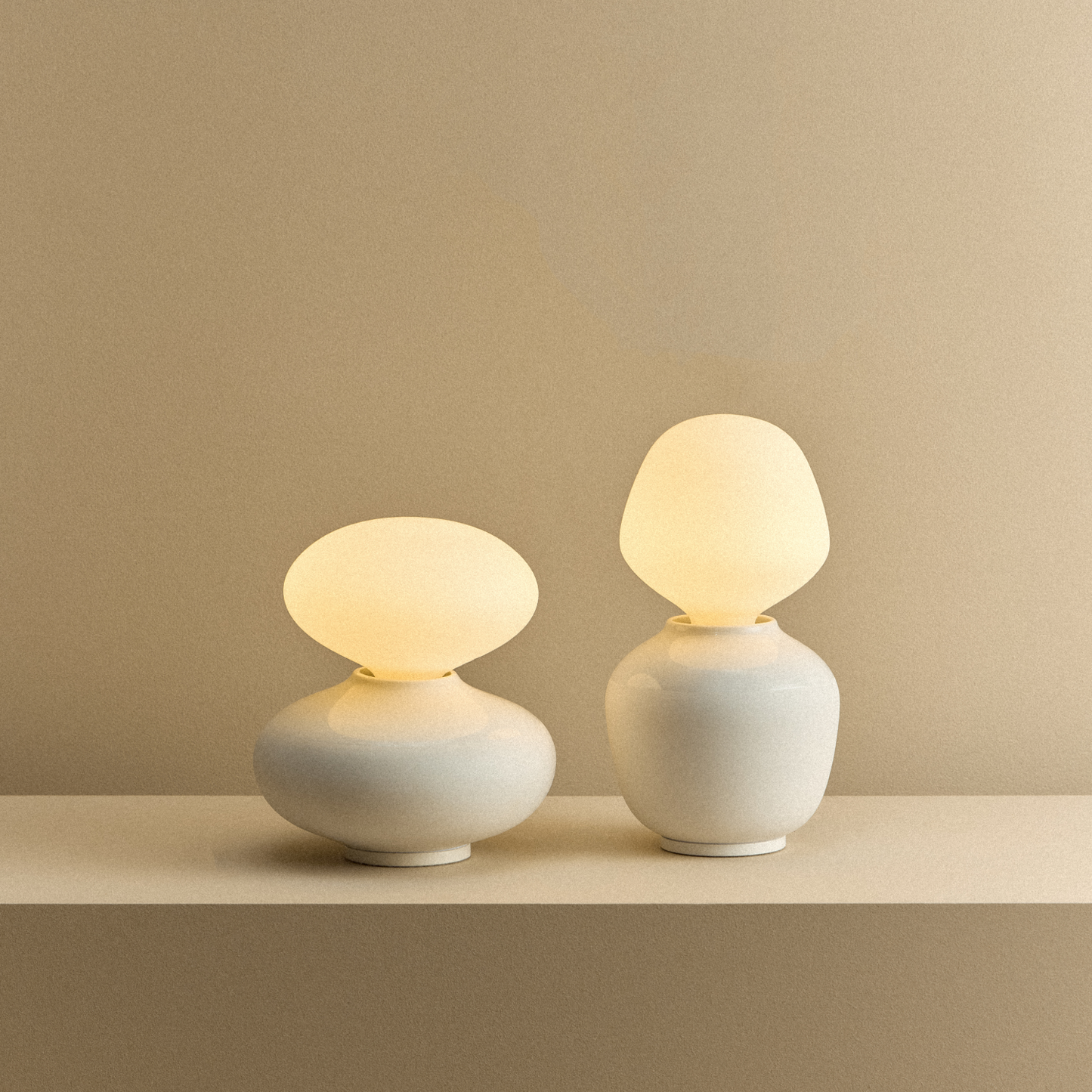 Reflection Oval Table Lamp