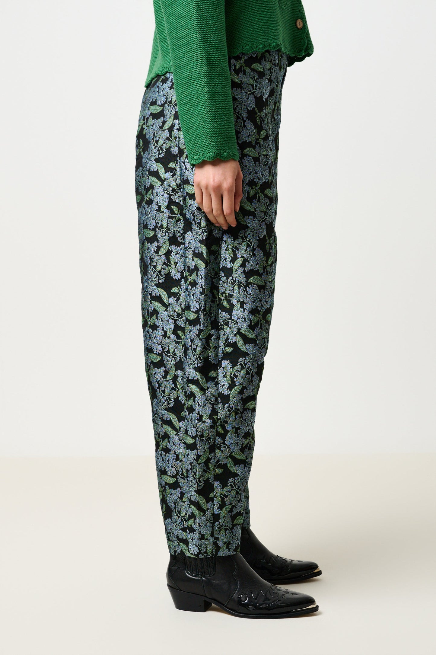 Sutton Blossom Jacquard Barrel Trouser - Black