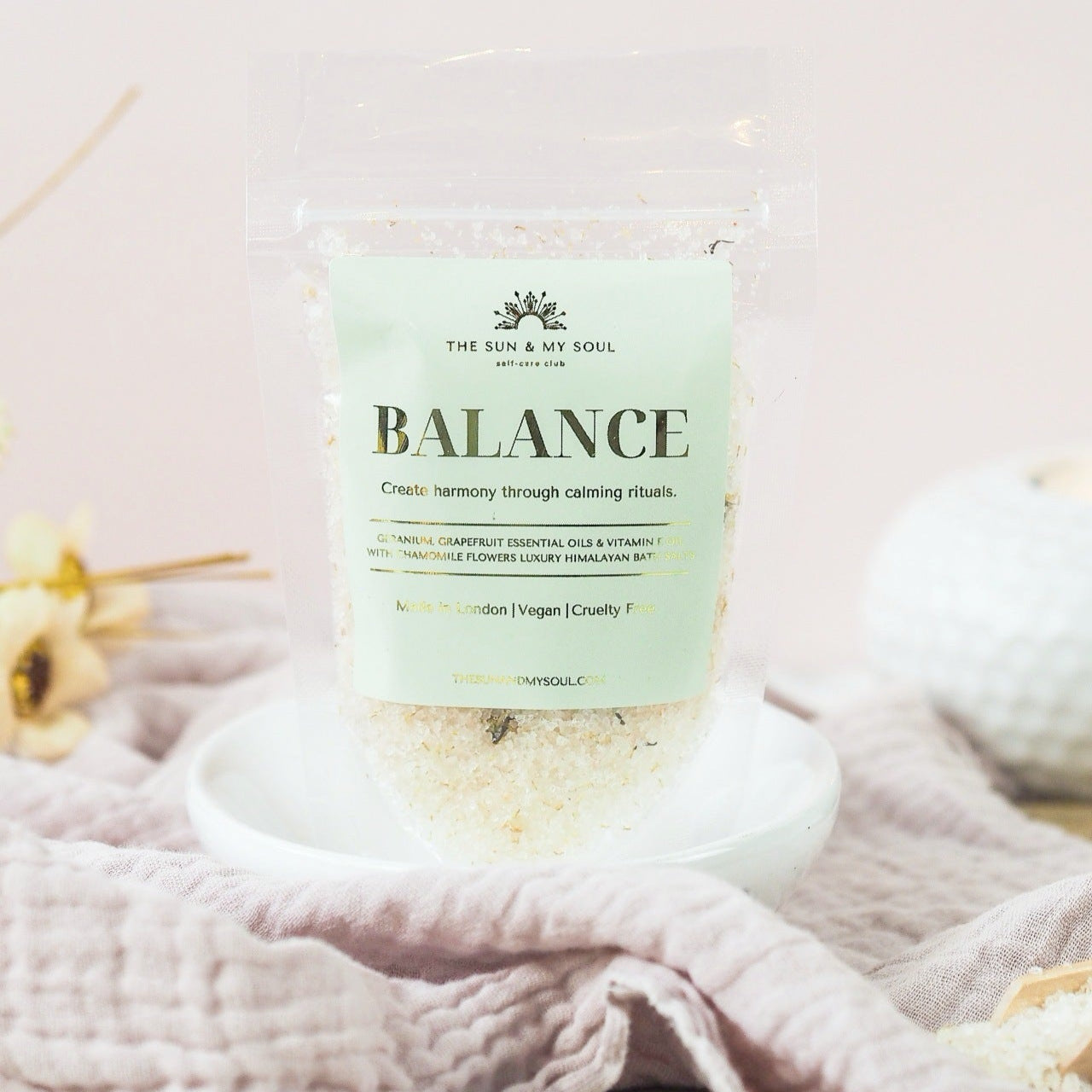 Balance Luxury Himalayan Bath Salts with Geranium, Grapefruit Essential Oils Vitamin E Oil Chamomile Flowers