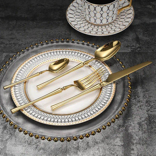 Kin Cutlery Set