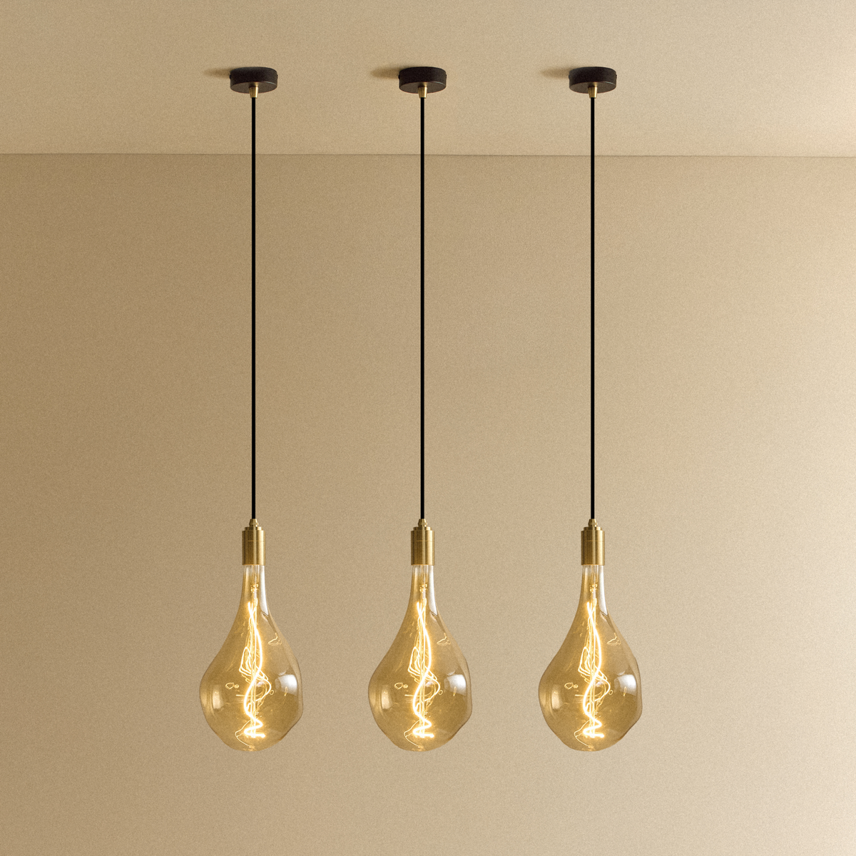 Voronoi III Pendant Light in Brass - Set of 3